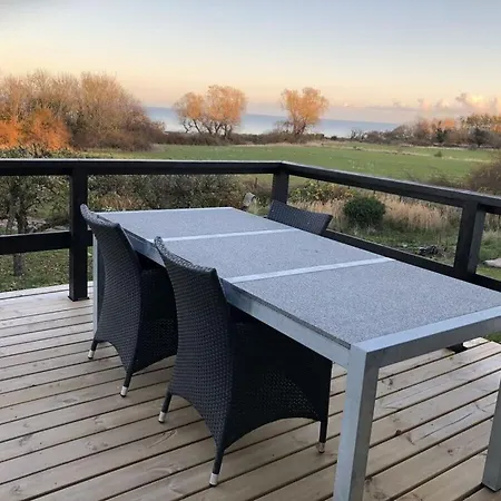 Ocean View Modern Retreat Feriehus